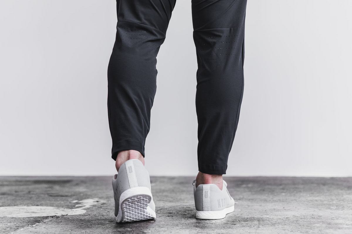 Nobull Lightweight Woven Men's Joggers Black | Australia (MD9806)